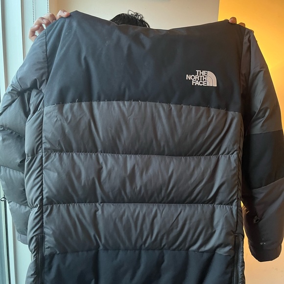 NORTH FACE WINTER JACKET PARKA . MOVE OUT SALE - Picture 9 of 11